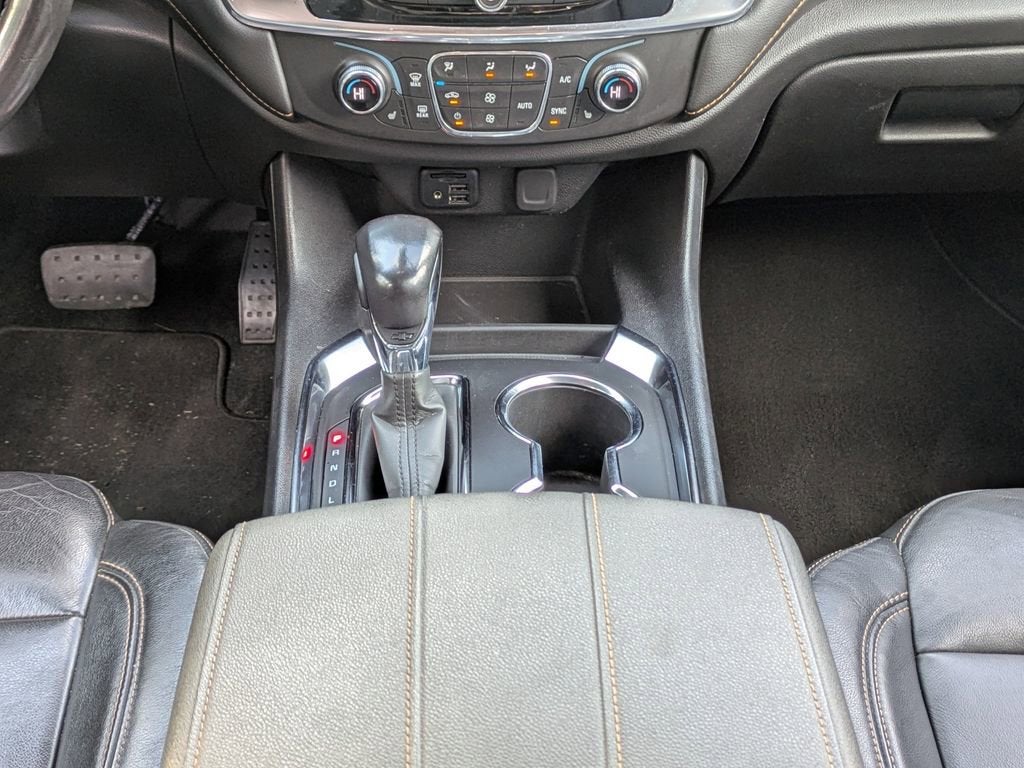 2021 Chevrolet Traverse LT Leather