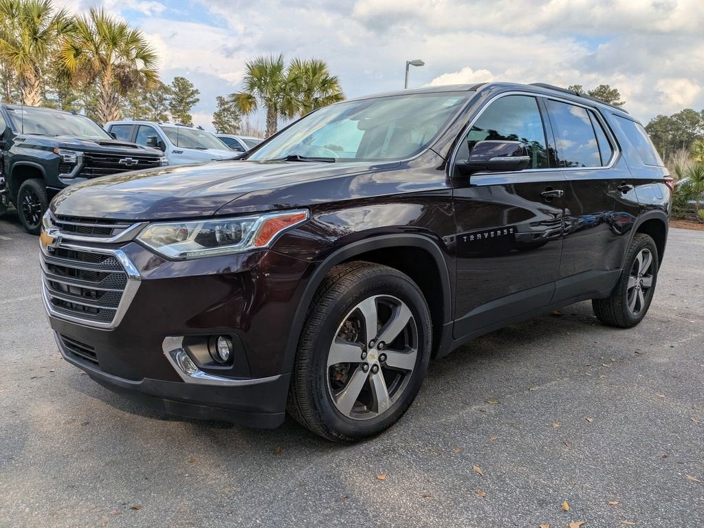 2021 Chevrolet Traverse LT Leather