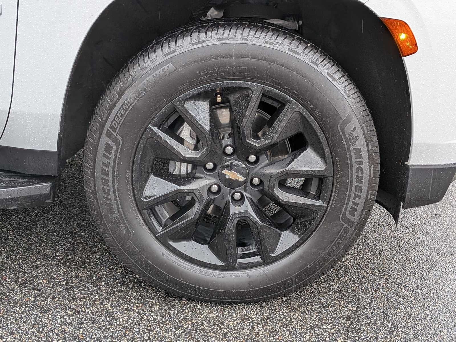 2024 Chevrolet Suburban LS