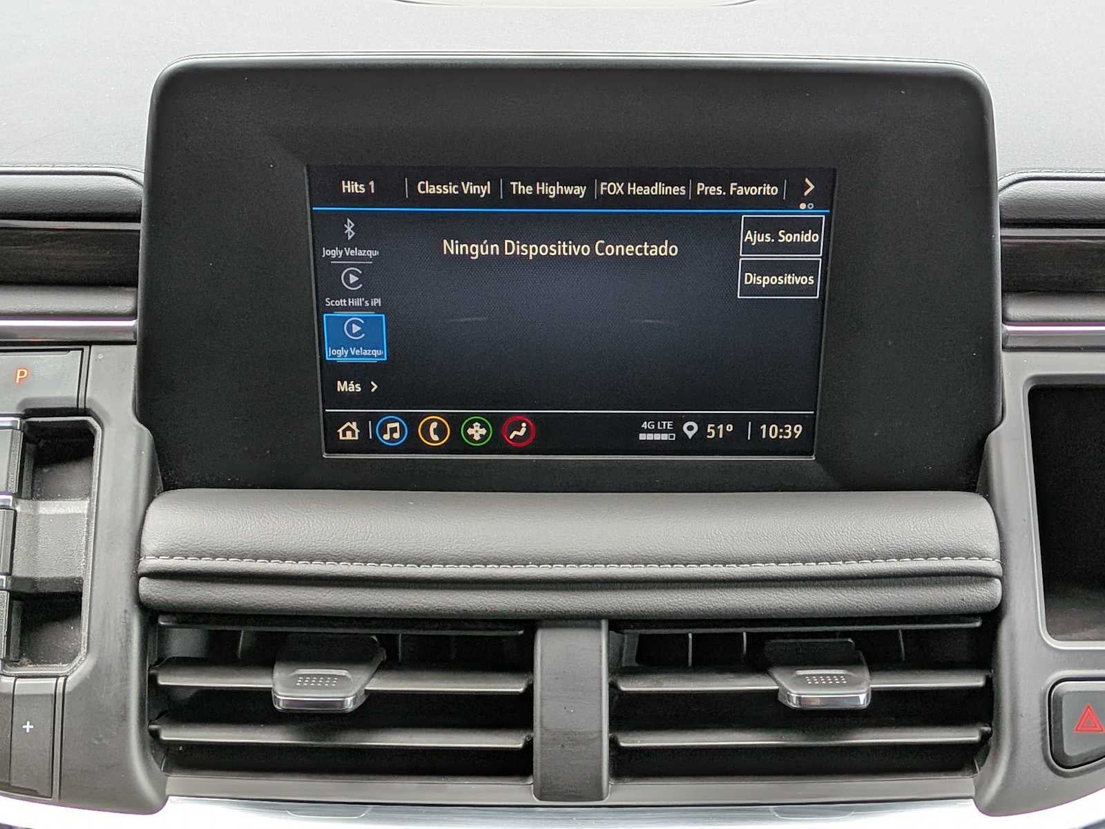 2024 Chevrolet Suburban LS