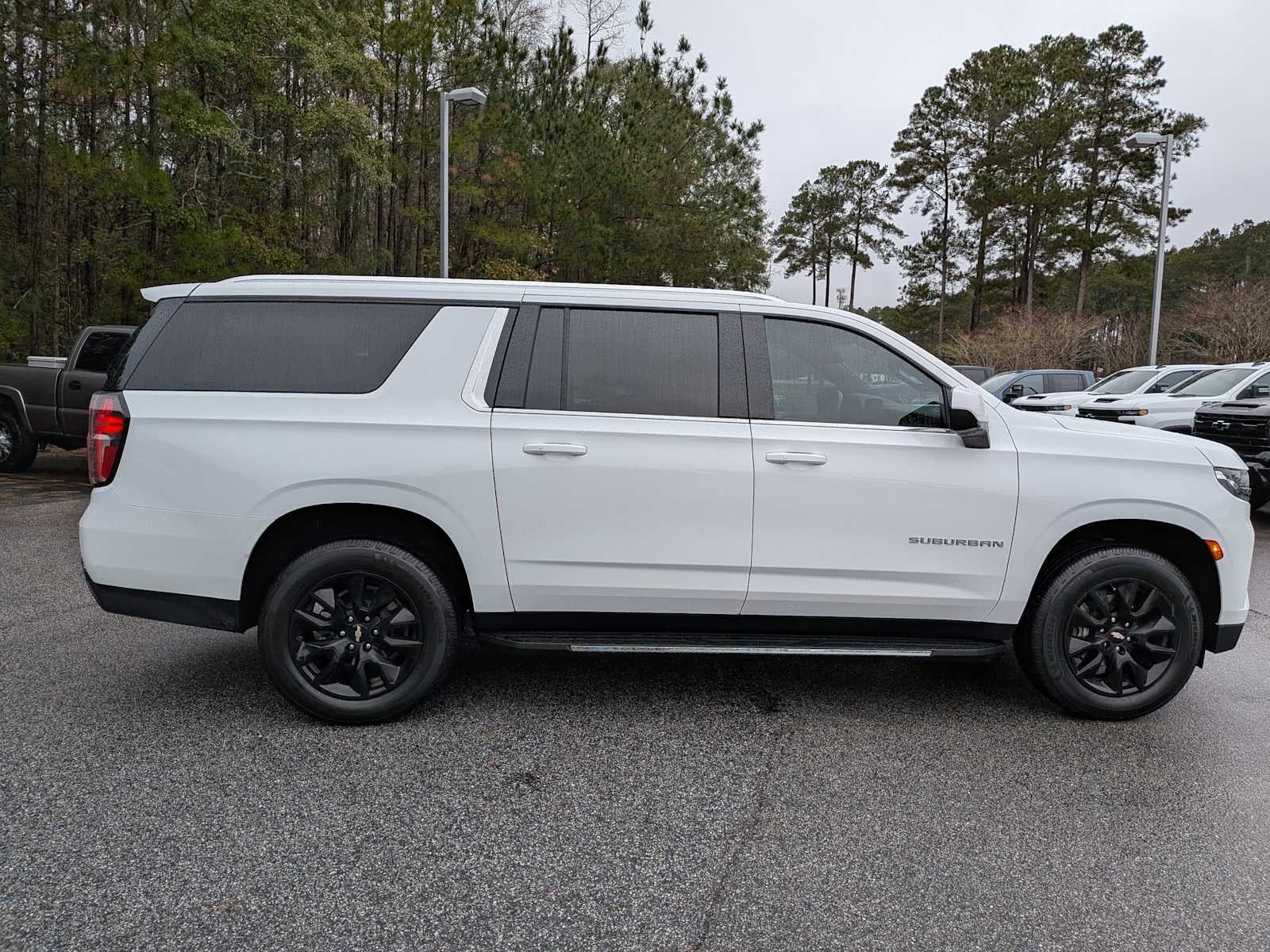 2024 Chevrolet Suburban LS