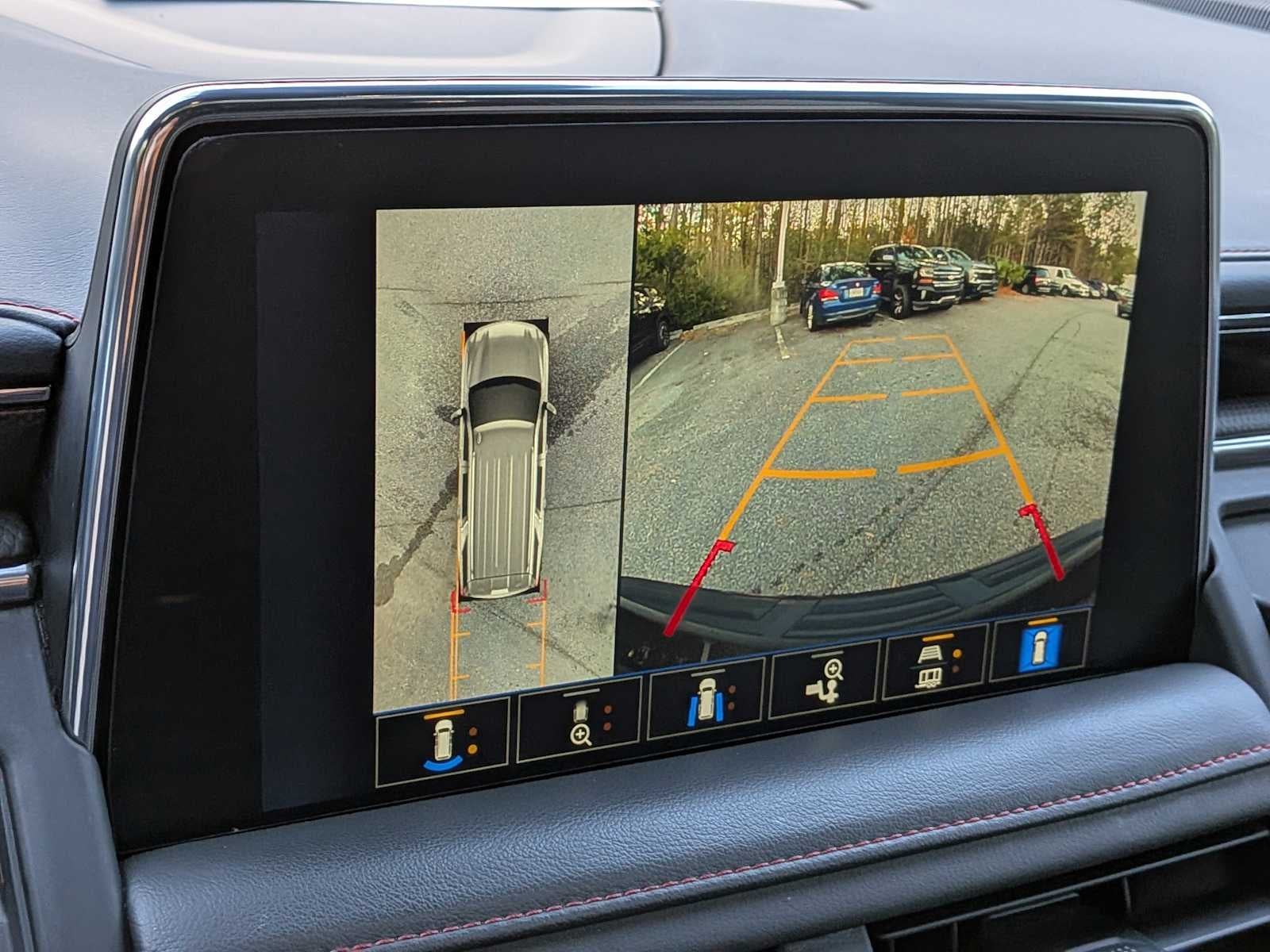 2023 Chevrolet Suburban RST