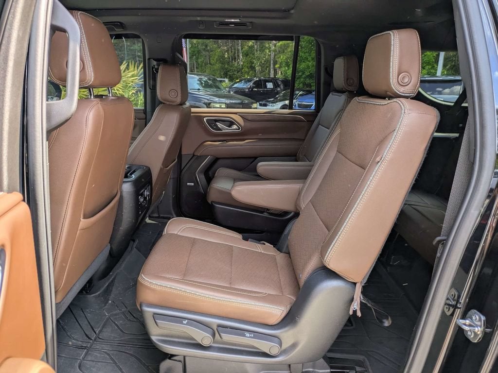 2023 Chevrolet Suburban High Country