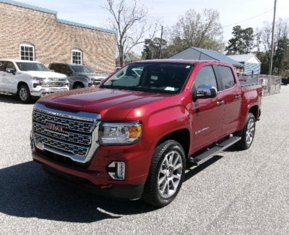 2021 GMC Canyon 2WD Denali Crew Cab Short Box's photo