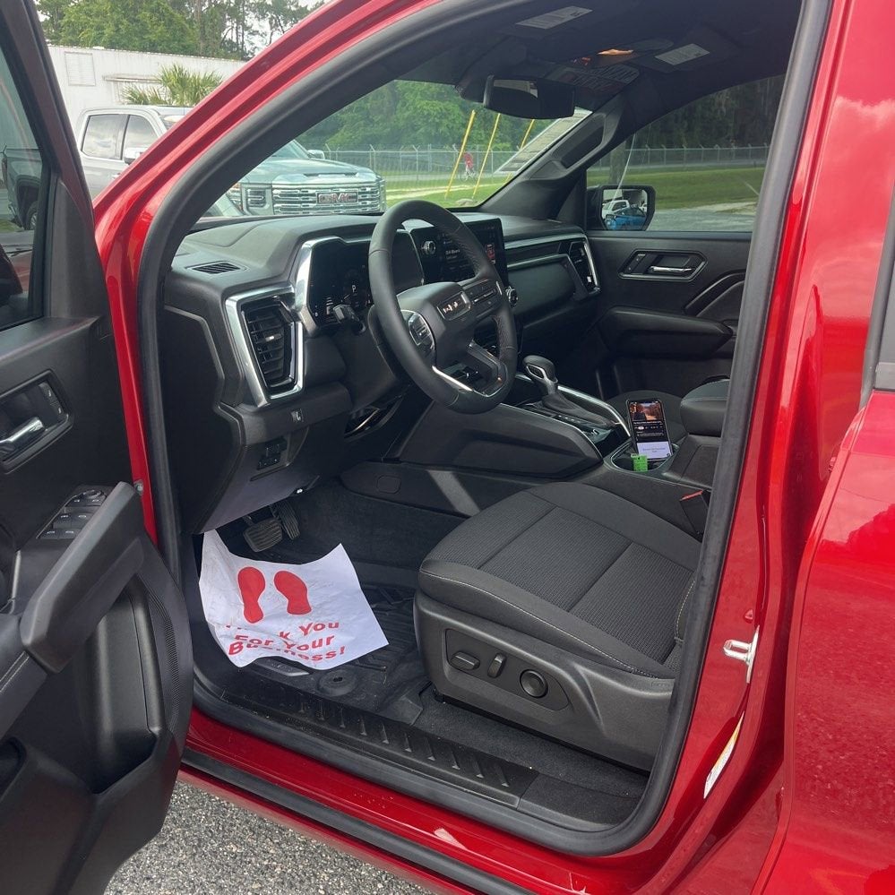 2025 GMC Canyon Elevation