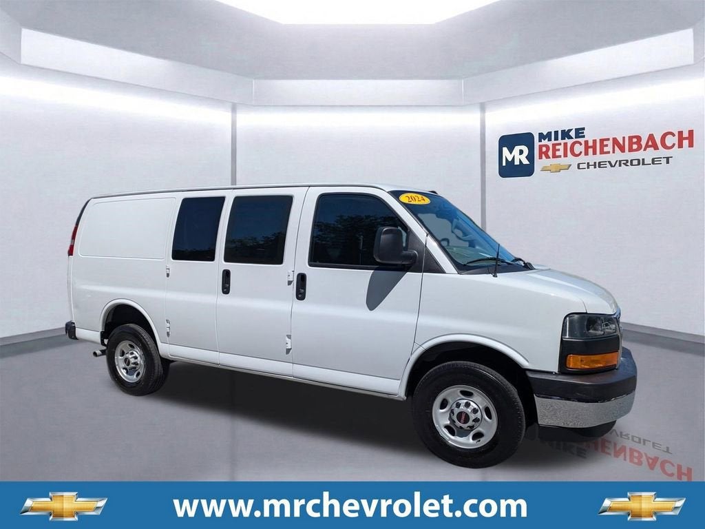 2024 GMC Savana 2500's photo
