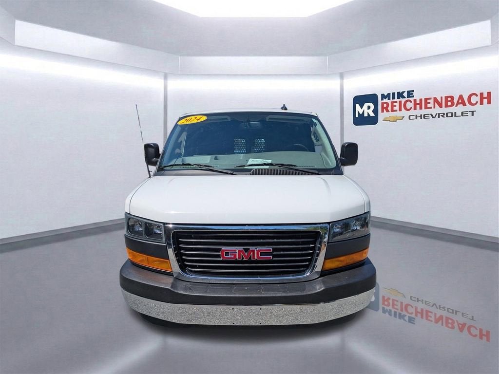 2024 GMC Savana Cargo 2500 Work Van