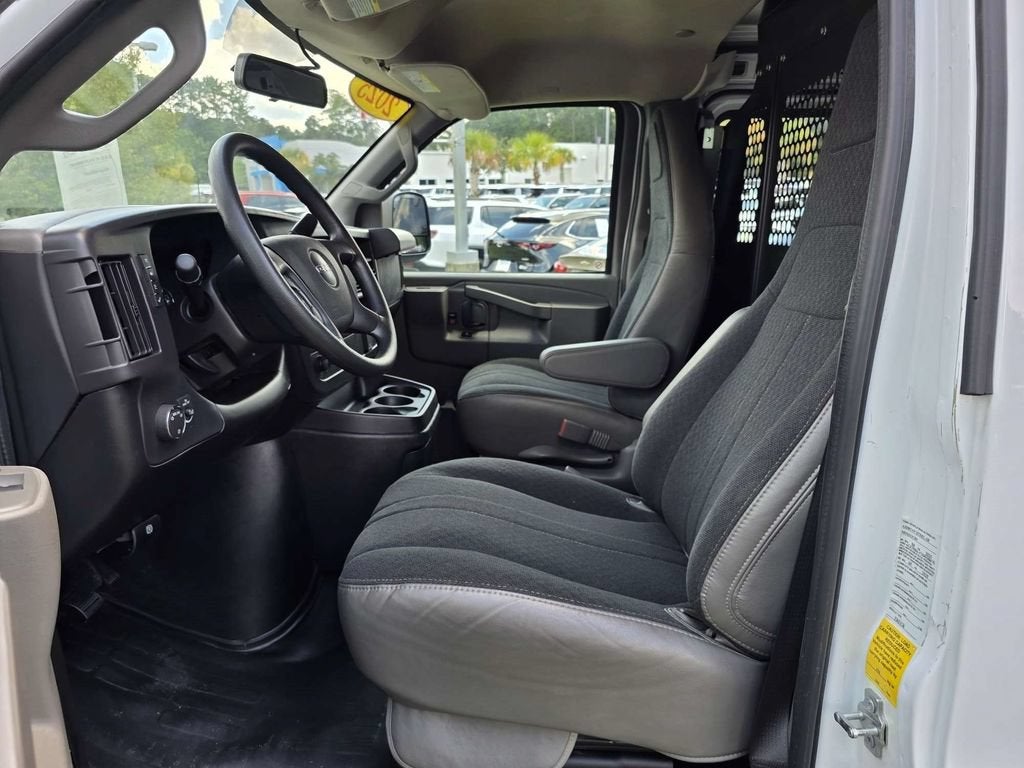 2025 GMC Savana Cargo Work Van