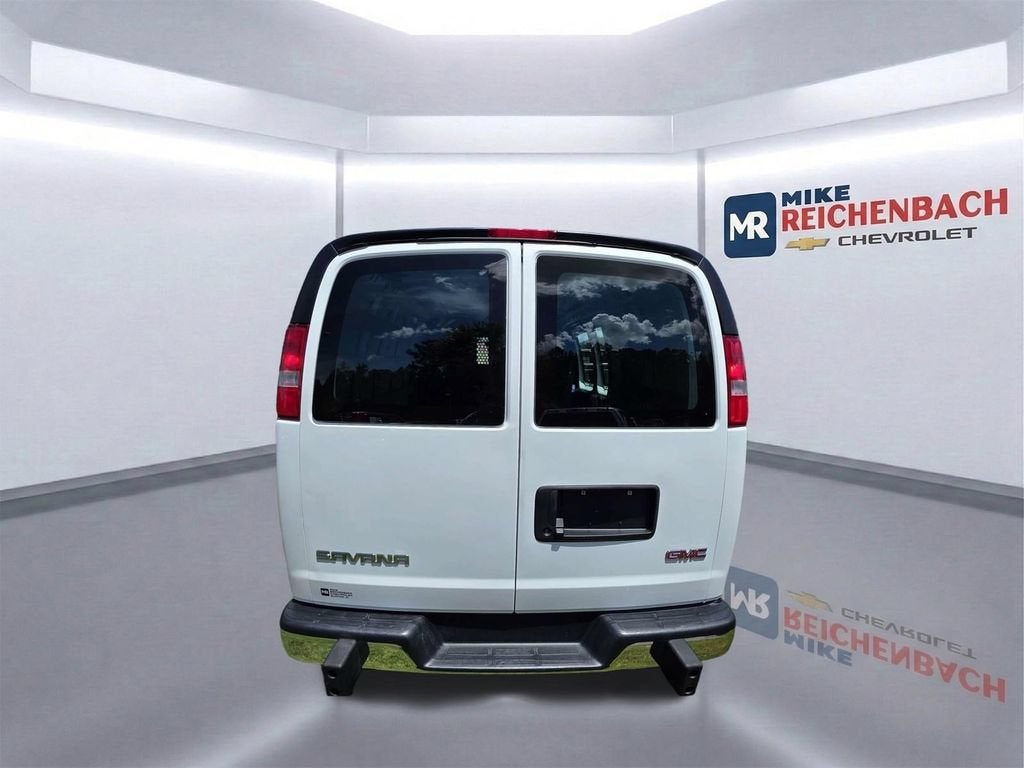 2025 GMC Savana Cargo Work Van