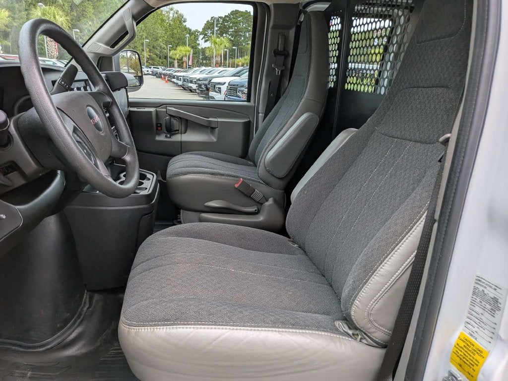 2025 GMC Savana Cargo Work Van