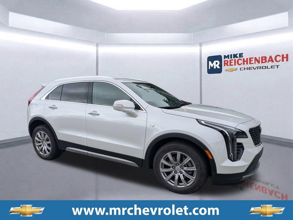 2023 Cadillac XT4 Premium Luxury