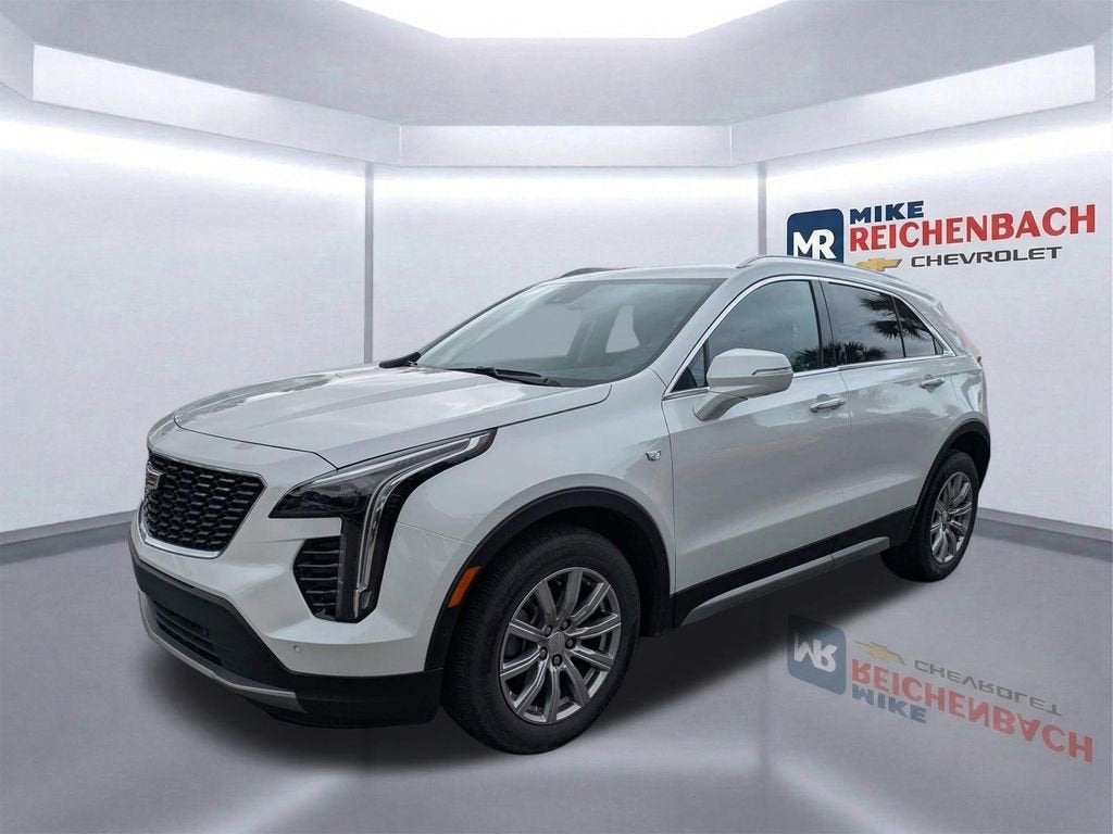 2023 Cadillac XT4 Premium Luxury