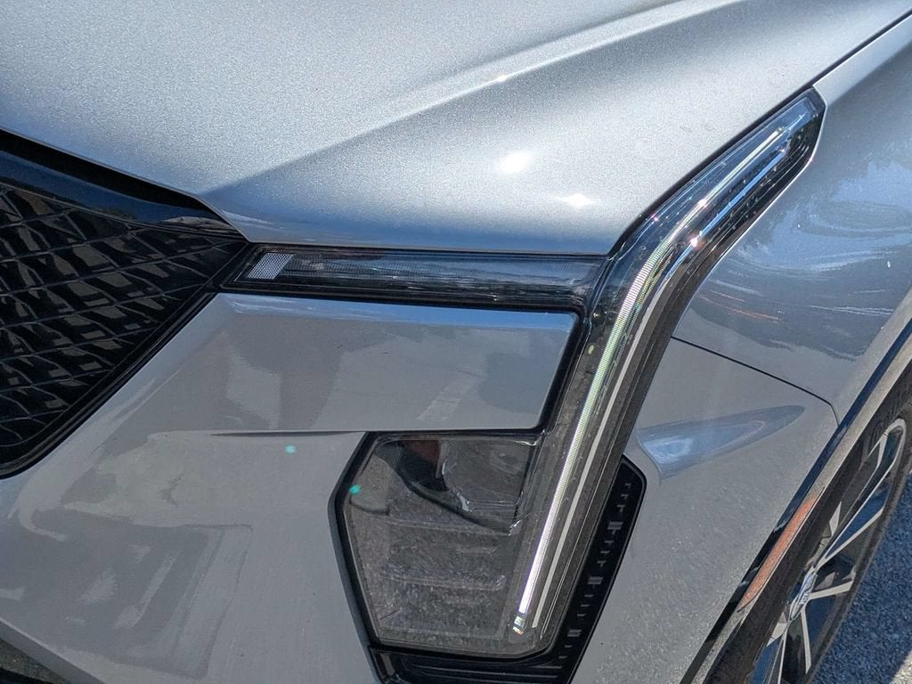 2024 Cadillac XT4 Sport