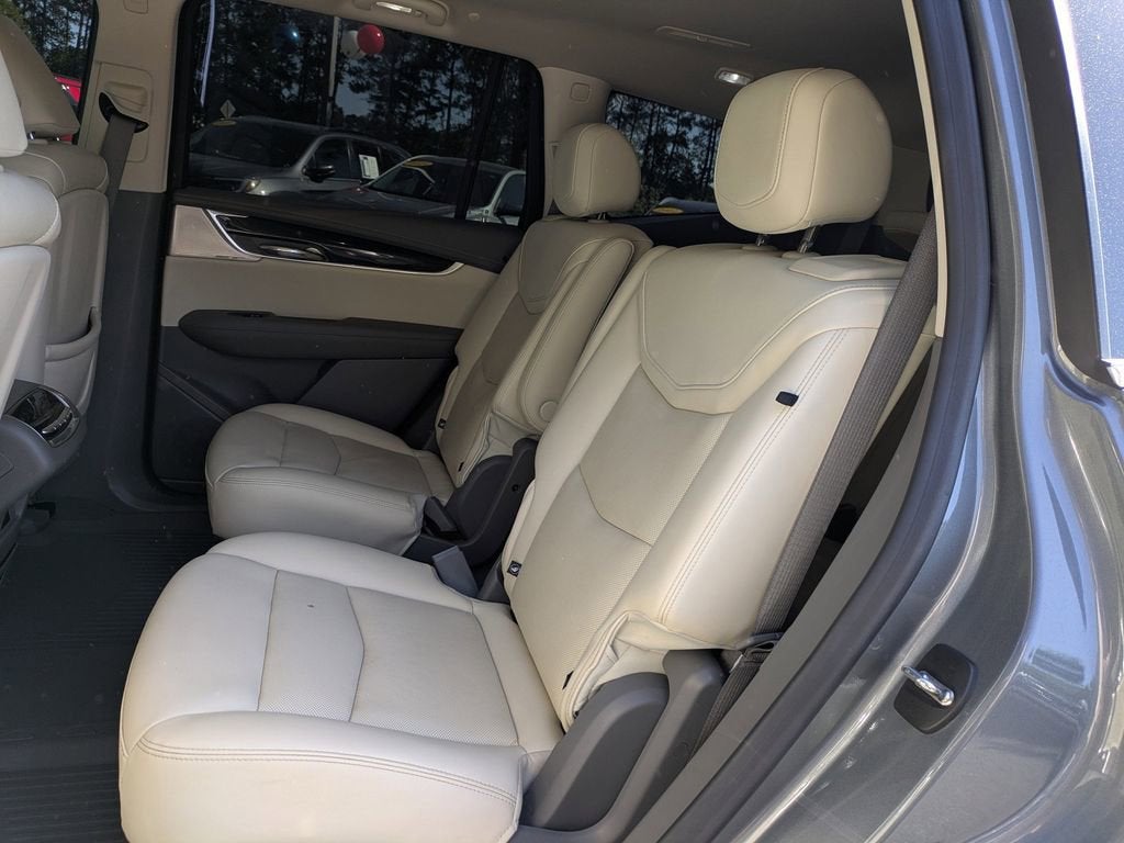 2022 Cadillac XT6 Premium Luxury