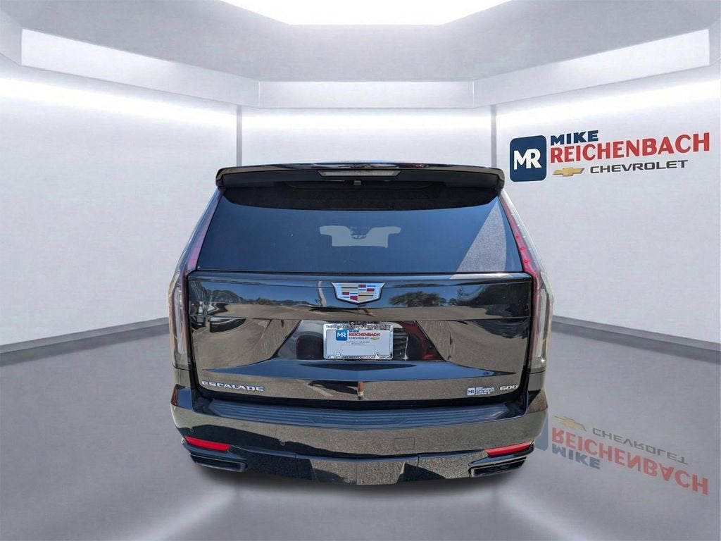 2023 Cadillac Escalade Sport