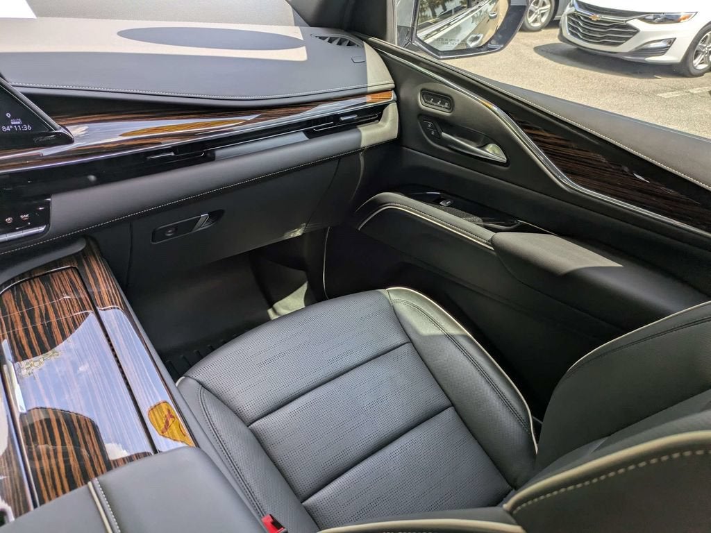 2024 Cadillac Escalade ESV Premium Luxury