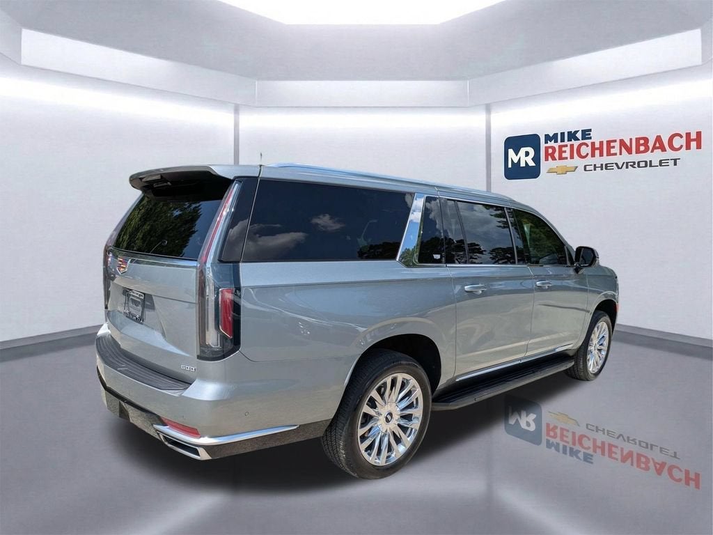 2024 Cadillac Escalade ESV Premium Luxury