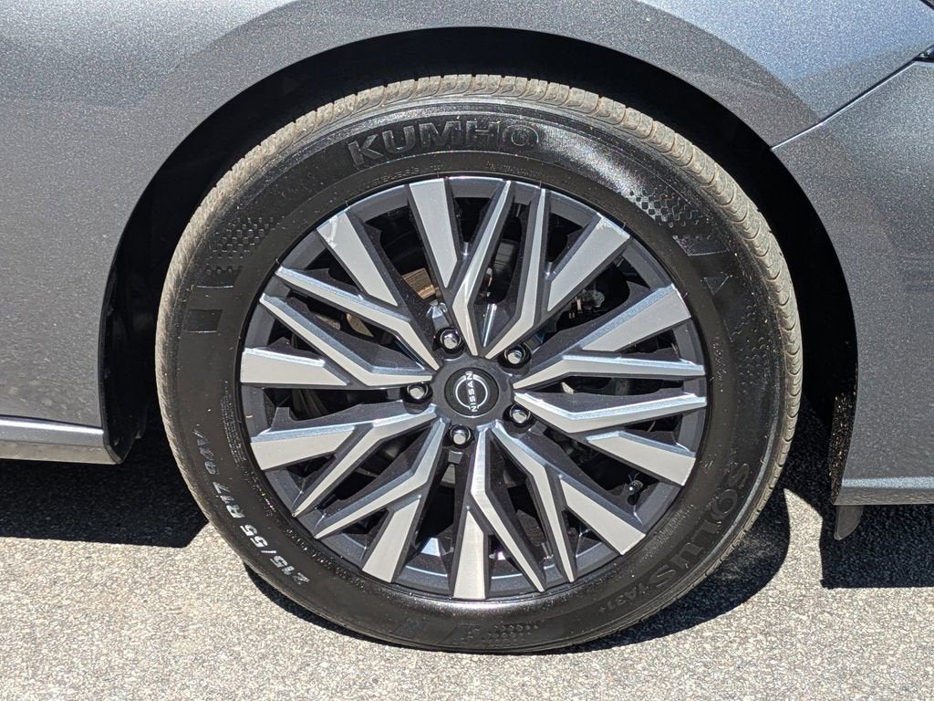 2025 Nissan Altima SV