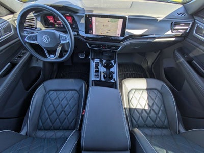 2025 Volkswagen Atlas Cross Sport 2.0T SEL Premium R-Line