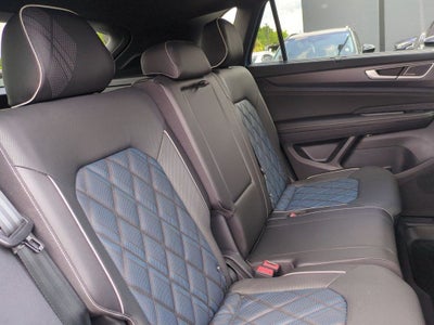 2025 Volkswagen Atlas Cross Sport 2.0T SEL Premium R-Line