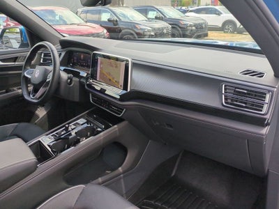 2025 Volkswagen Atlas Cross Sport 2.0T SEL Premium R-Line