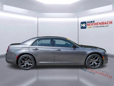 2023 Chrysler 300 Touring