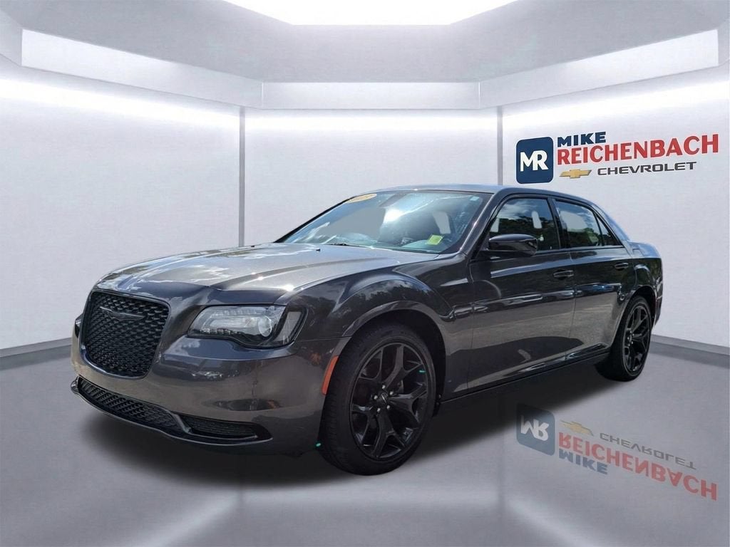 2023 Chrysler 300 Touring