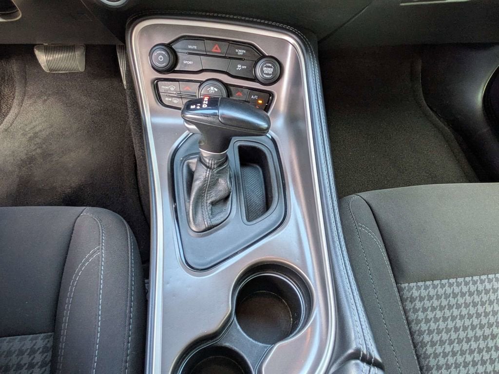 2021 Dodge Challenger SXT