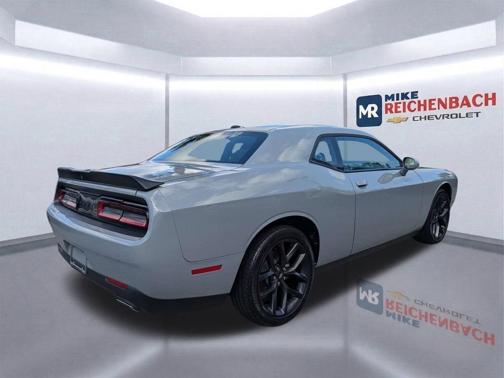 2021 Dodge Challenger SXT