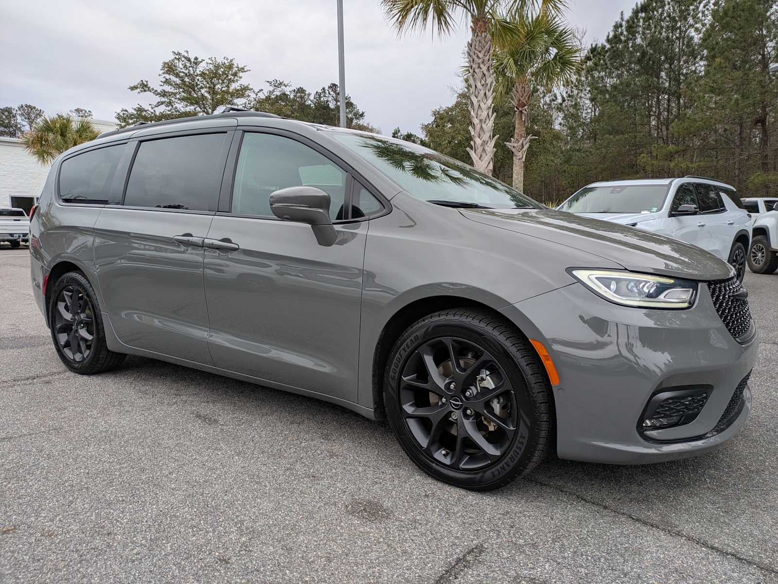 2021 Chrysler Pacifica Touring L