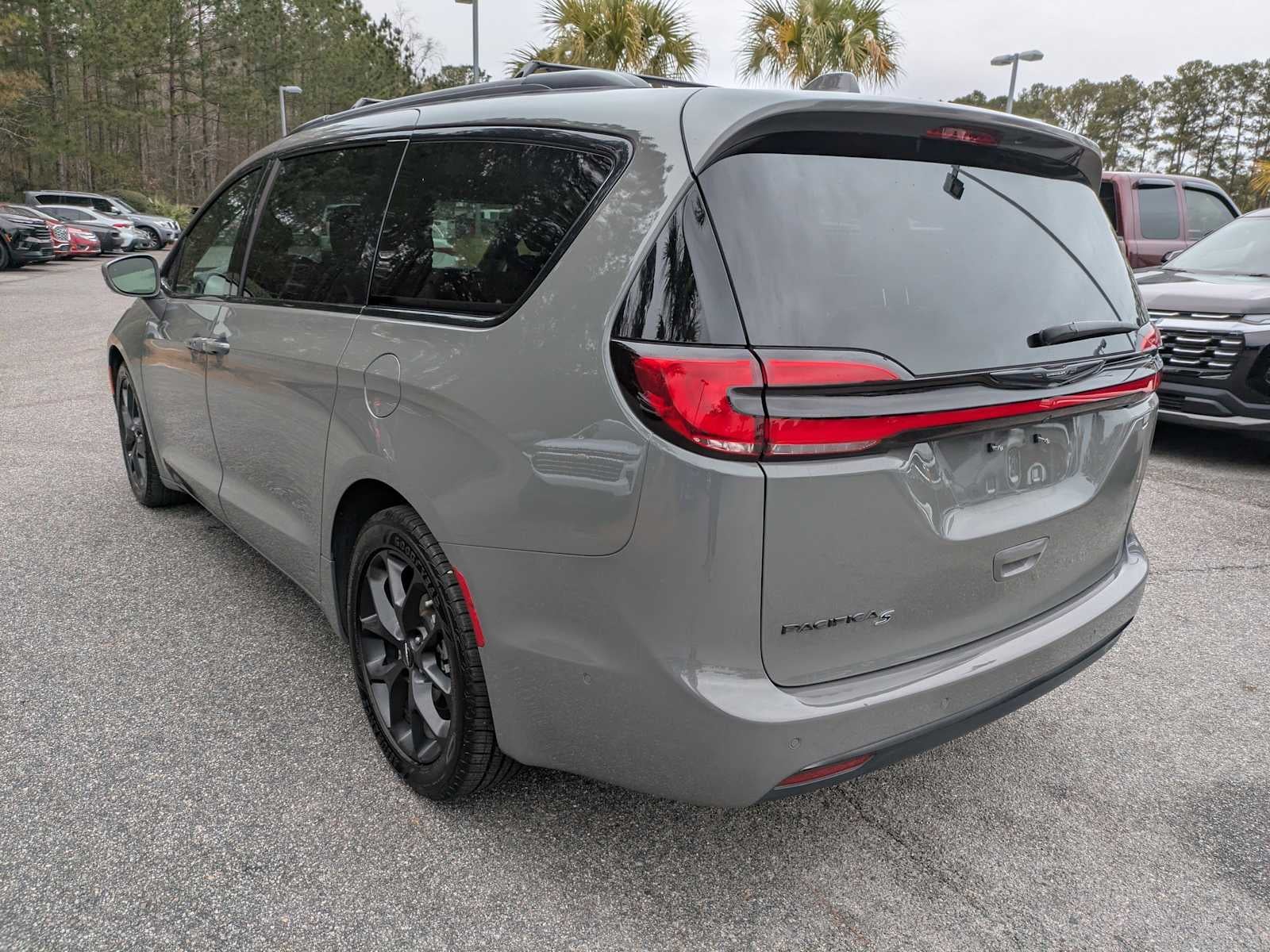 2021 Chrysler Pacifica Touring L