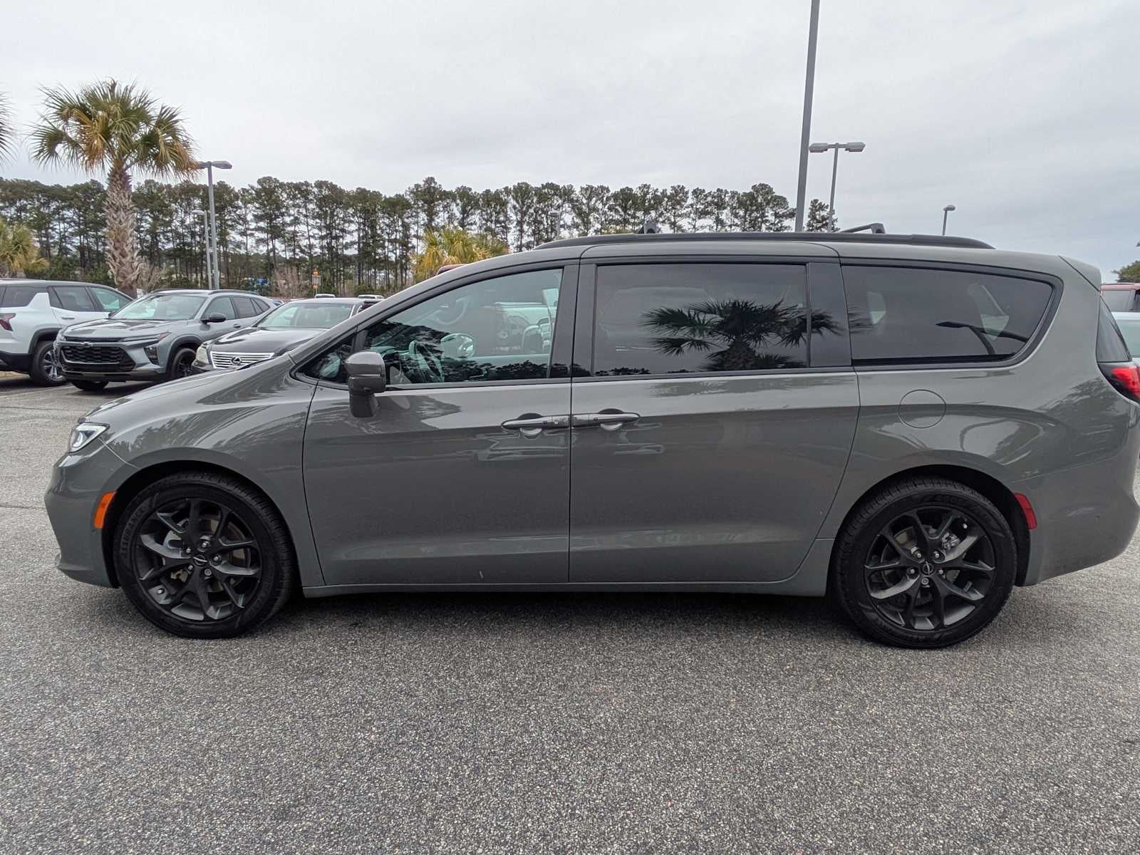 2021 Chrysler Pacifica Touring L