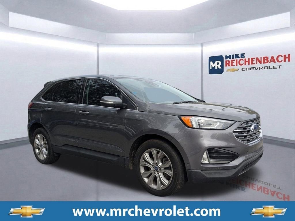 2022 Ford Edge Titanium