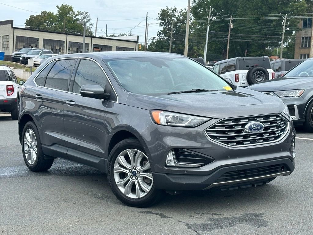 2022 Ford Edge Titanium