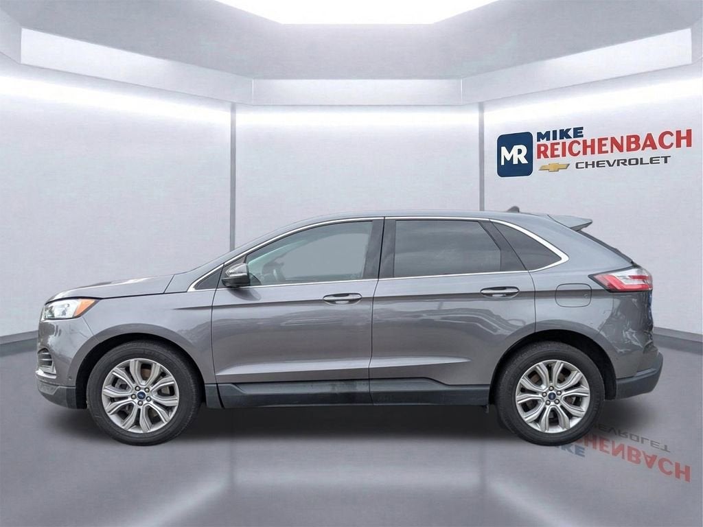 2022 Ford Edge Titanium