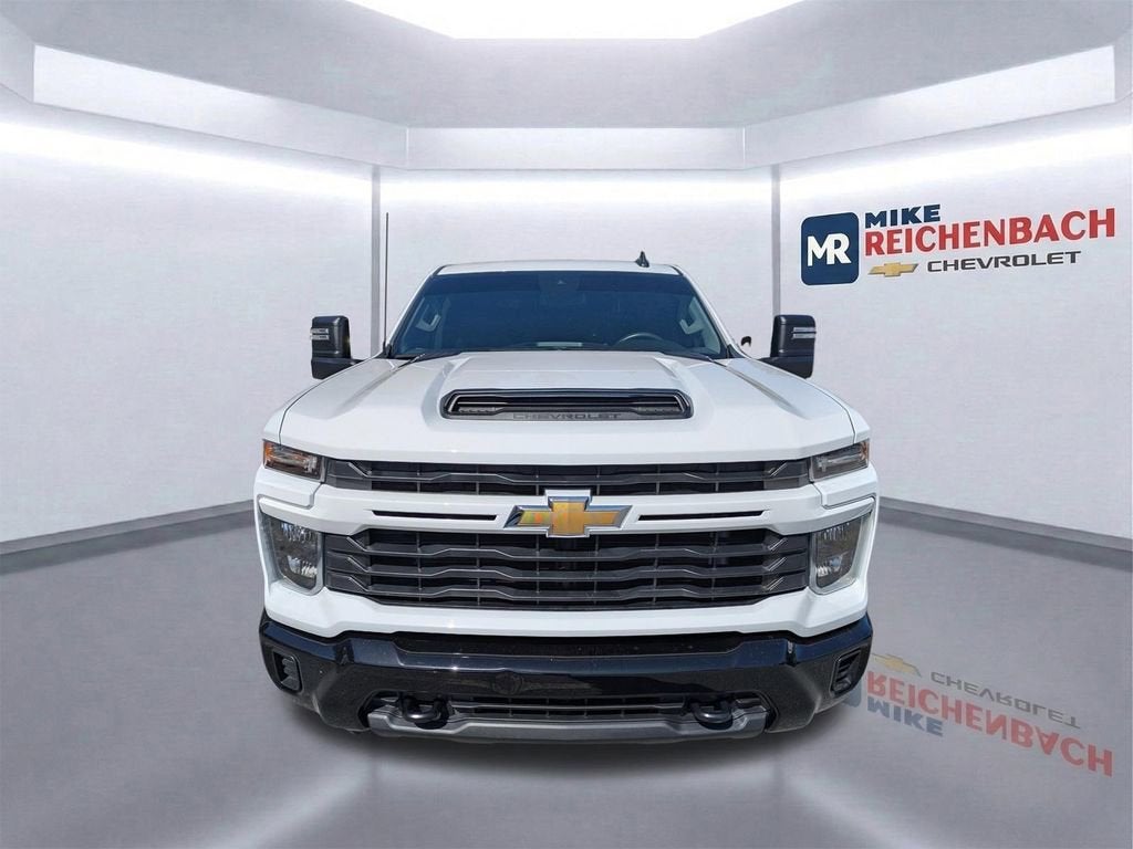 2024 Chevrolet Silverado 2500 HD Custom
