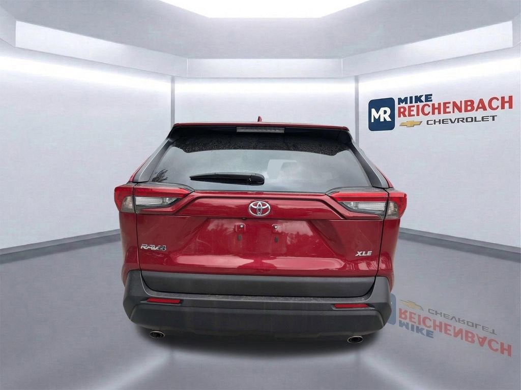 2023 Toyota RAV4 XLE