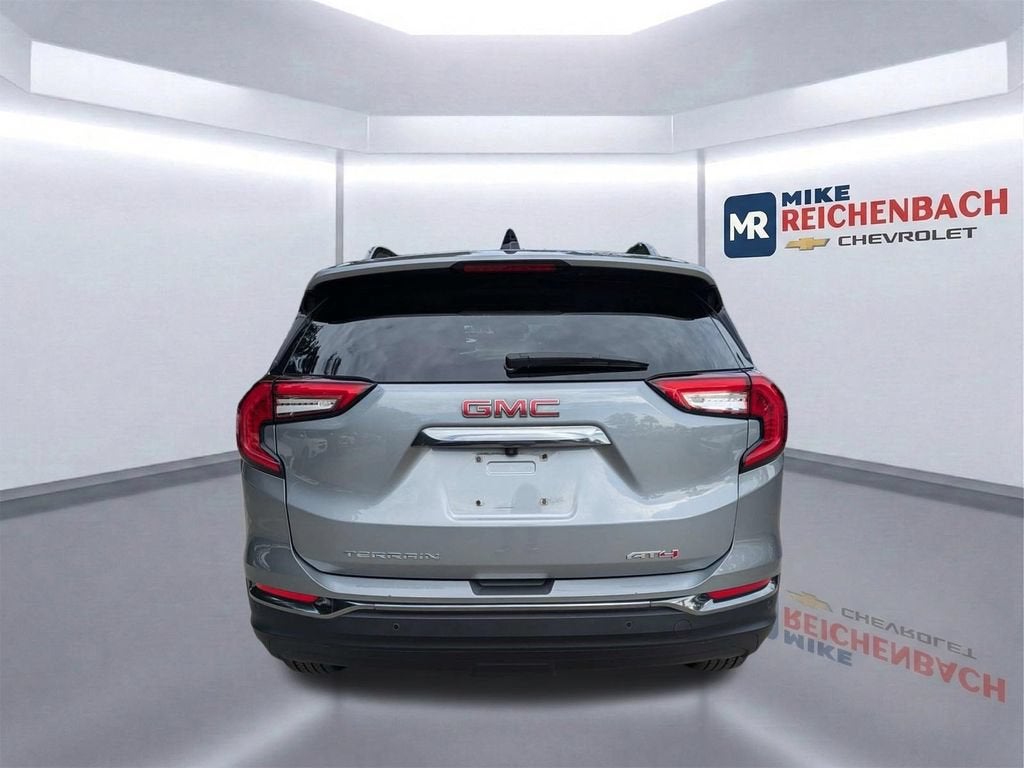 2024 GMC Terrain AT4
