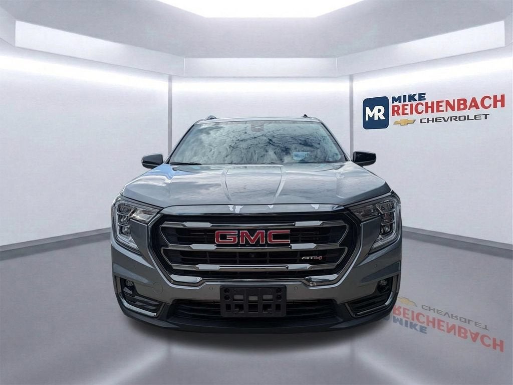 2024 GMC Terrain AT4