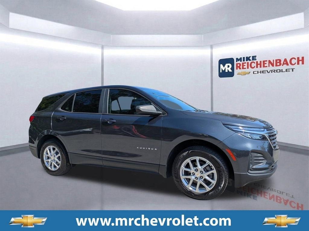 2022 Chevrolet Equinox LS