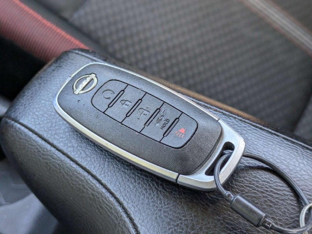 2025 Nissan Versa SR