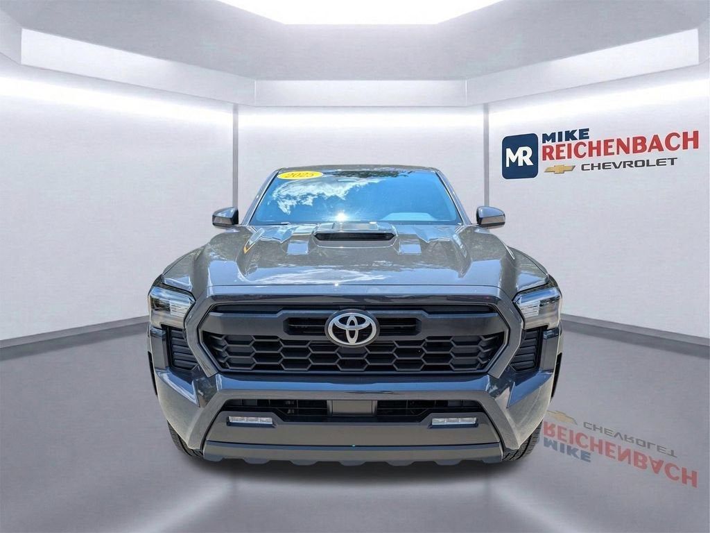 2025 Toyota Tacoma 2WD SR5