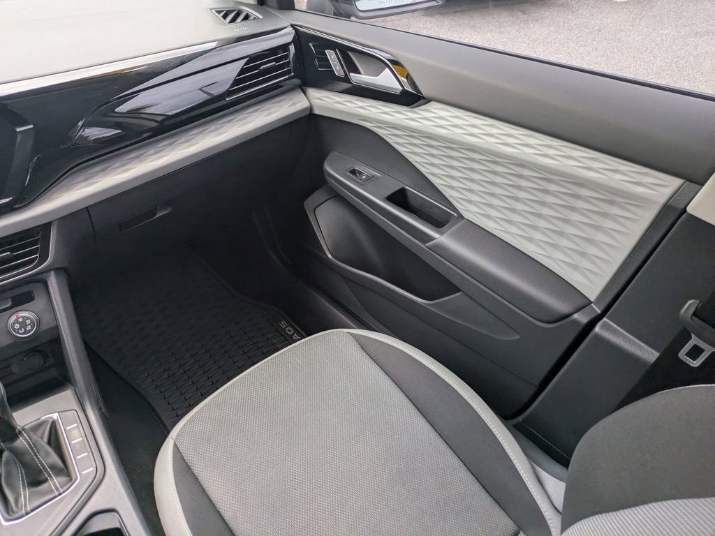2022 Volkswagen Taos S