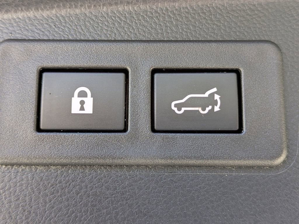 2023 Subaru Outback Touring