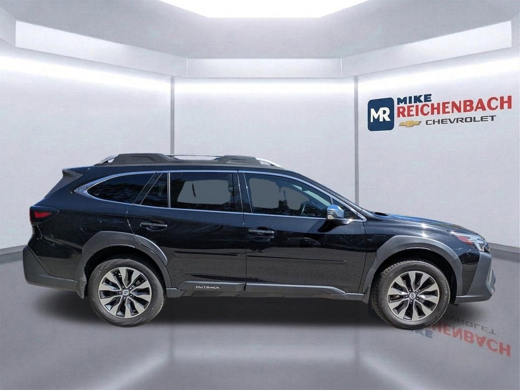 2023 Subaru Outback Touring