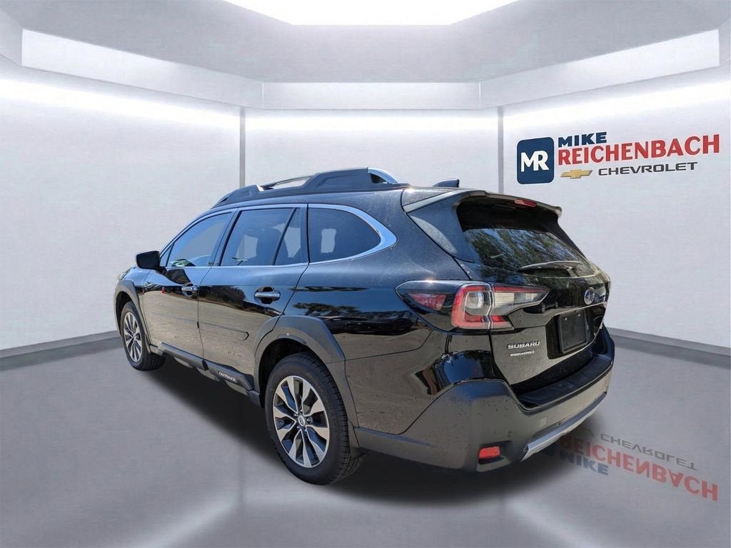 2023 Subaru Outback Touring