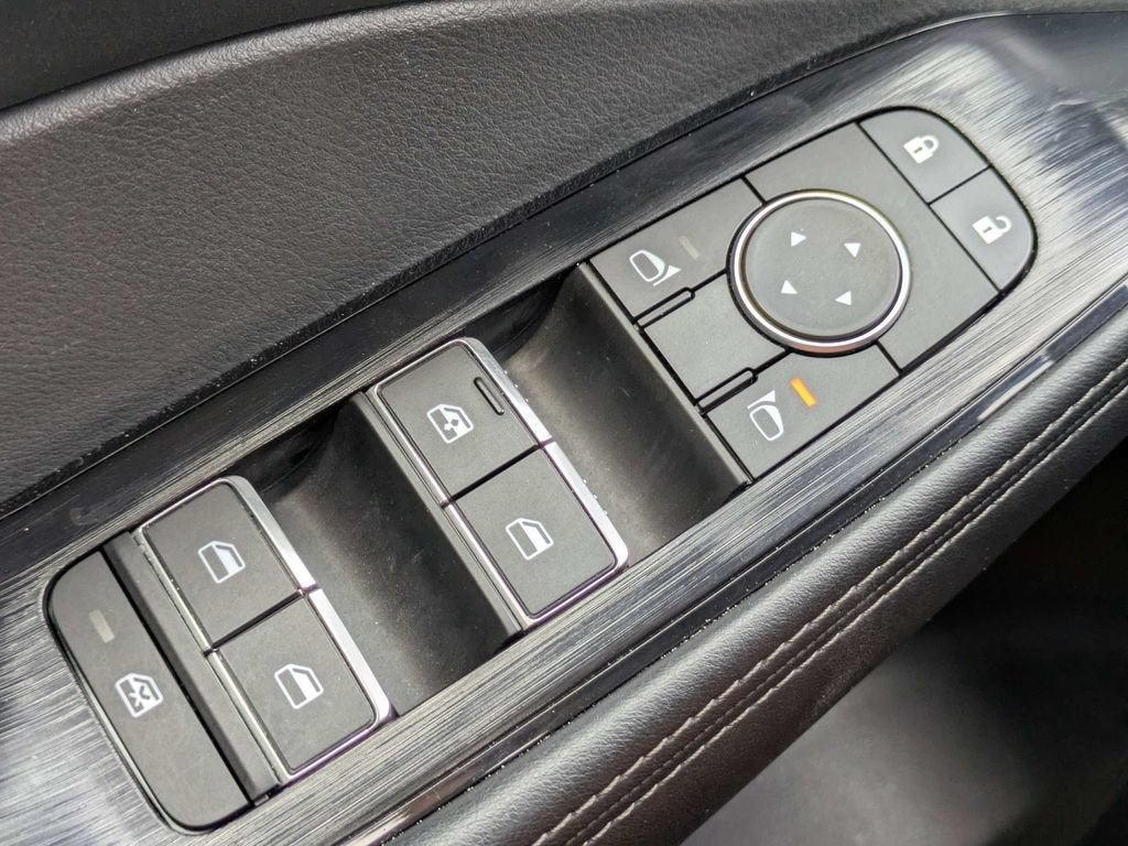 2026 Nissan Rogue SL