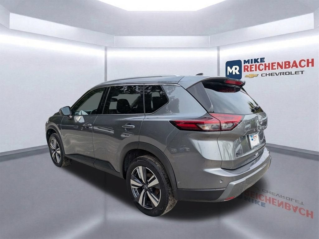 2026 Nissan Rogue SL