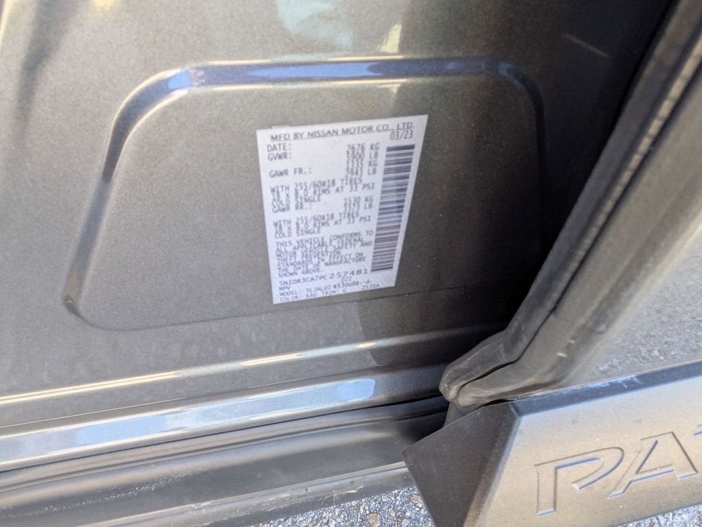 2023 Nissan Pathfinder SL