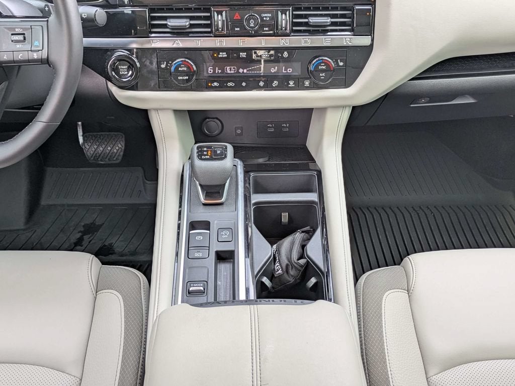 2026 Nissan Pathfinder SL